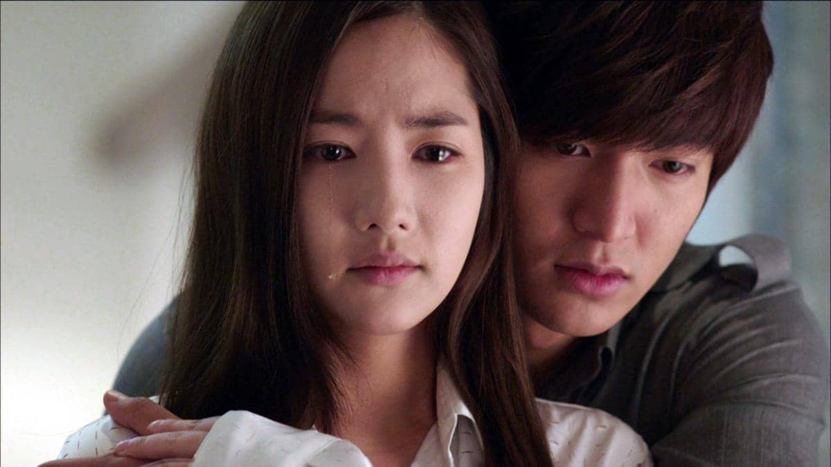 City Hunter drama Korea tentang pemeran utama menggunakan identitas palsu