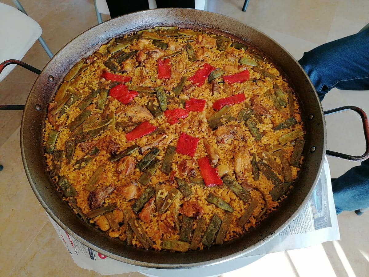 ilustrasi paella