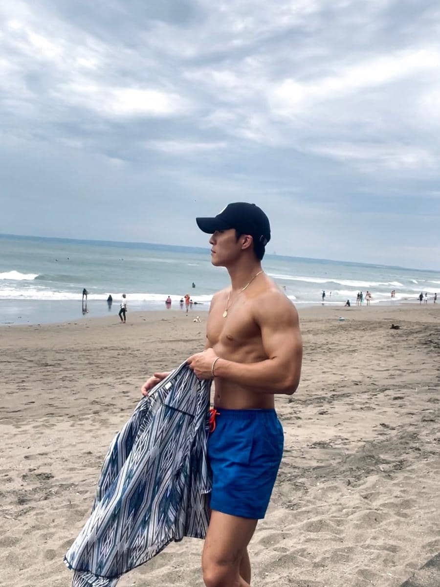 potret Seo Ha Joon liburan di Bali
