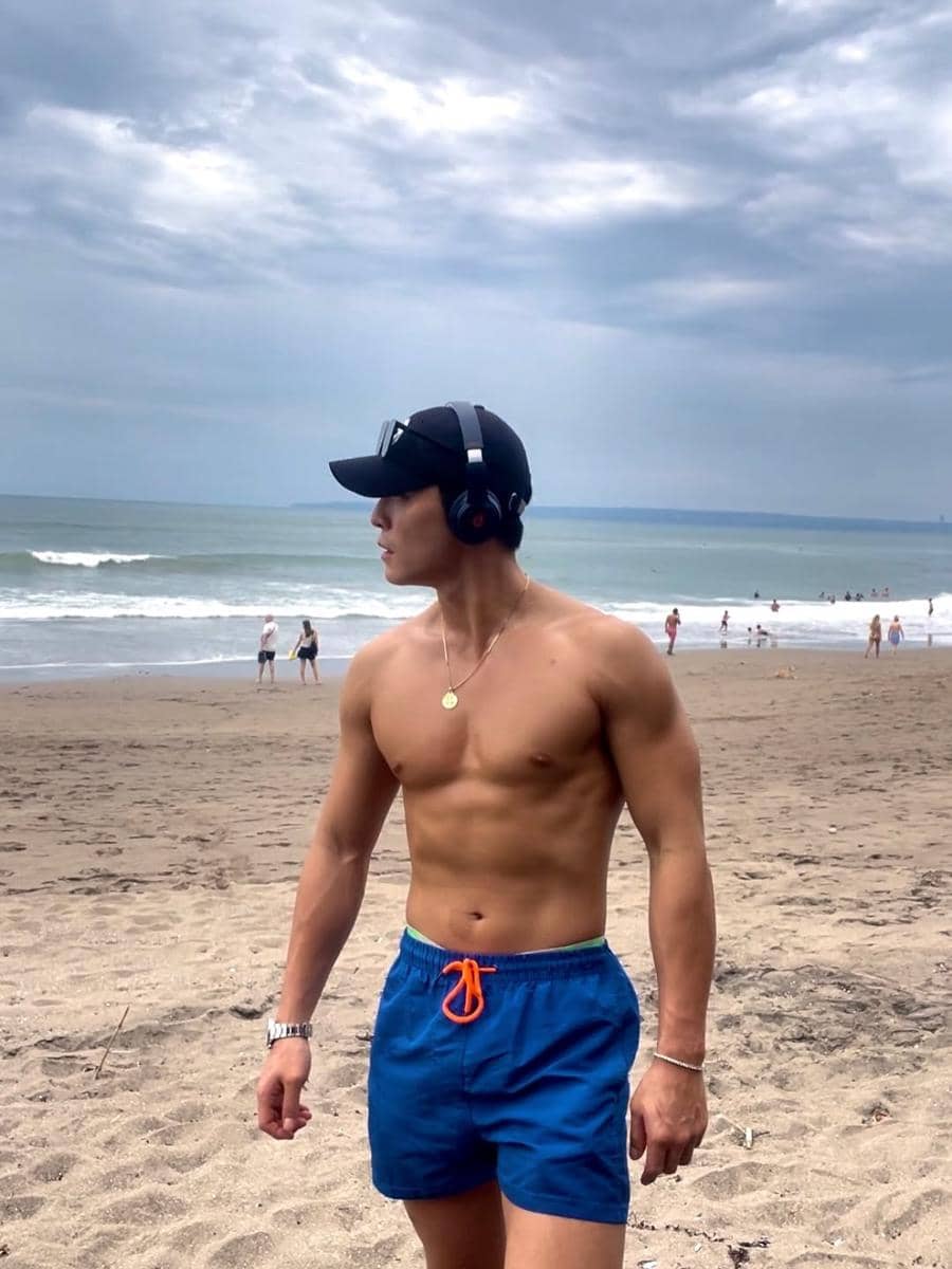 potret Seo Ha Joon liburan di Bali