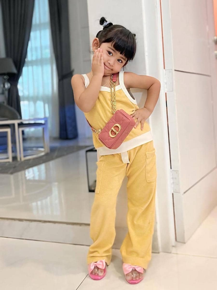 outfit anak menggemaskan