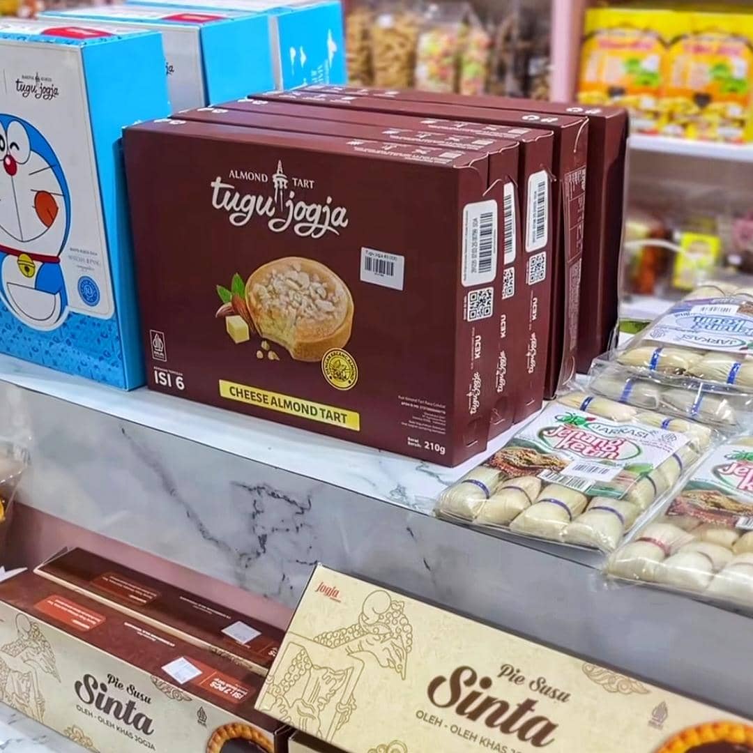 Ayu Hijab and Cake Kota Metro