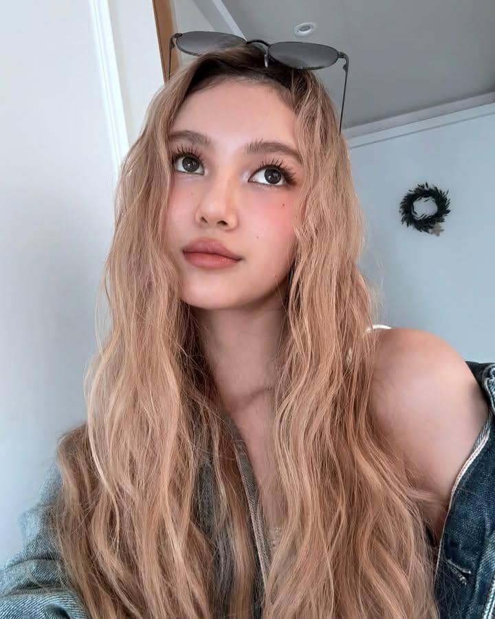 inspirasi makeup remaja ala Danielle