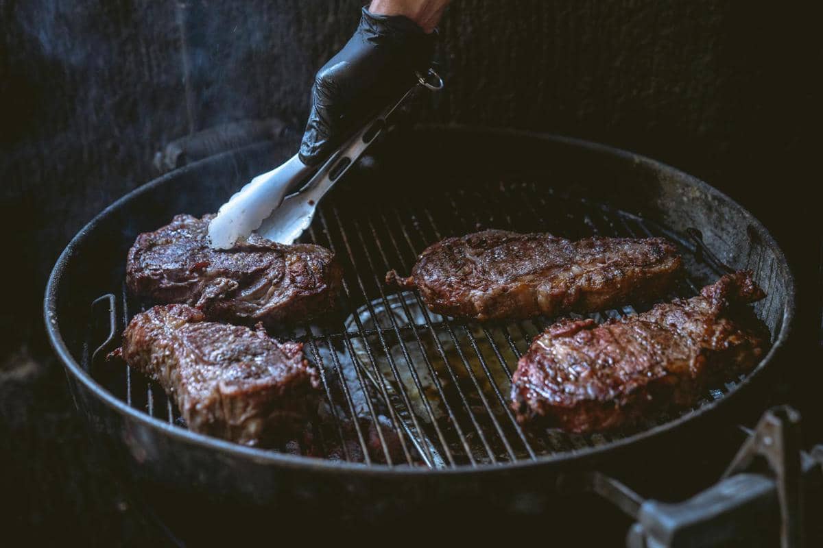 Benarkah Memanggang Daging Meningkatkan Risiko Kanker?