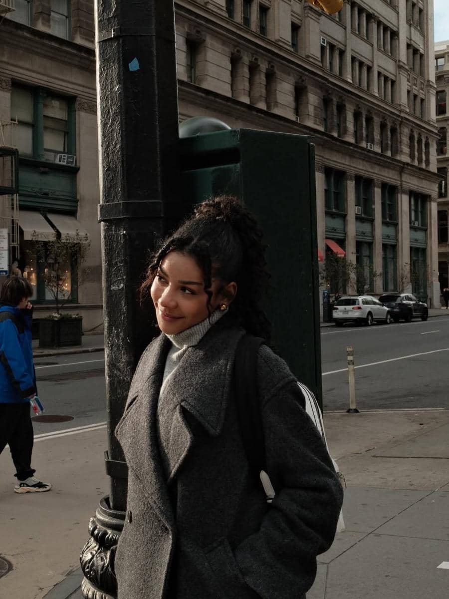 Zsa Zsa Utari saat jalan-jalan di New York.