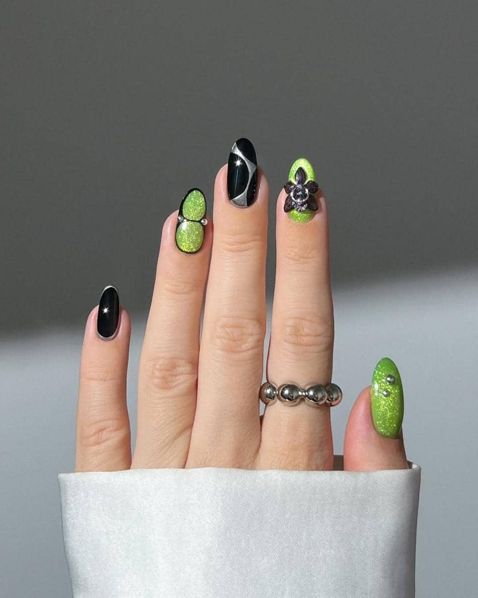 Ide nail art tema tahun baru 2026