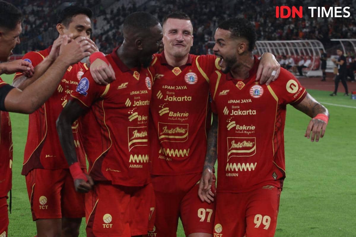 Persija berhadapan dengan Bhayangkara FC di Super League