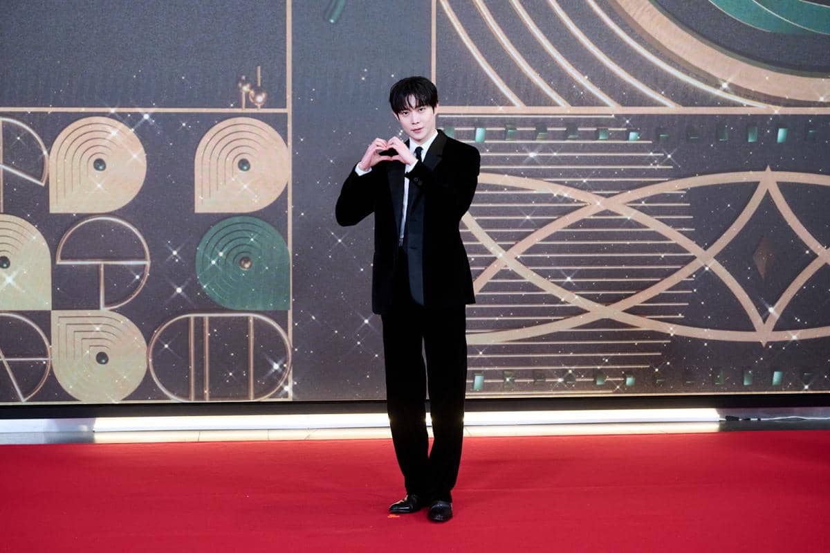 Potret artis Korea di red carpet MBC Drama Awards 2025