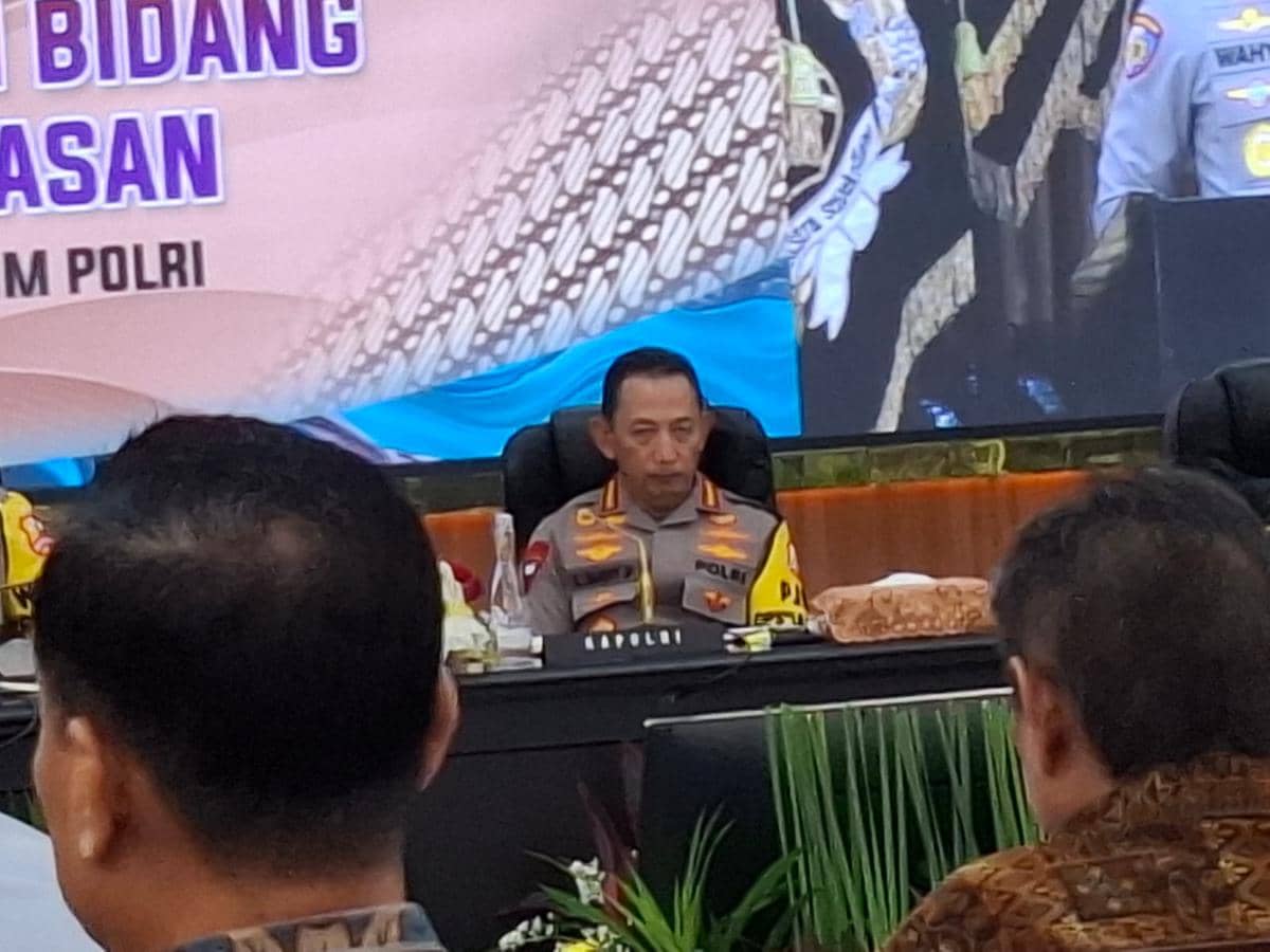 Kapolri Listyo Sigit dalam rilis akhir tahun 2025 di Mabes Polri