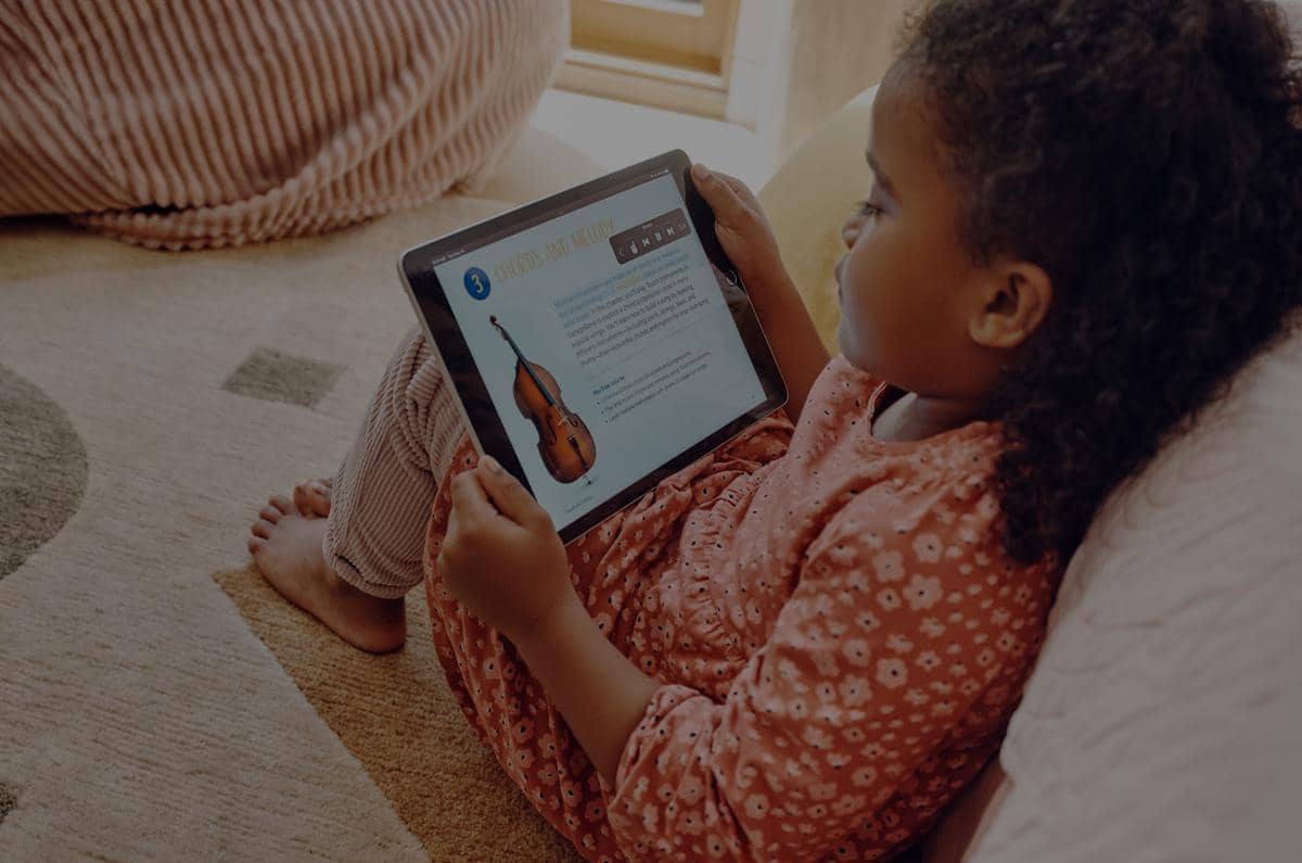 Fitur Speak Screen membantu anak-anak yang belum mampu membaca dengan membacakan isi layar secara otomatis