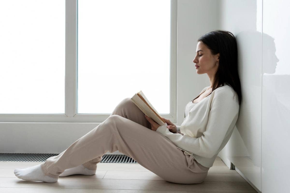 ilustrasi membaca buku