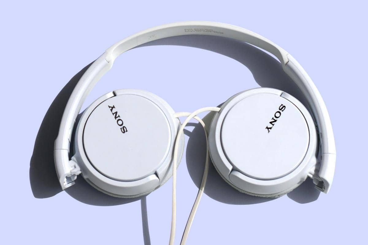 ilustrasi headphone