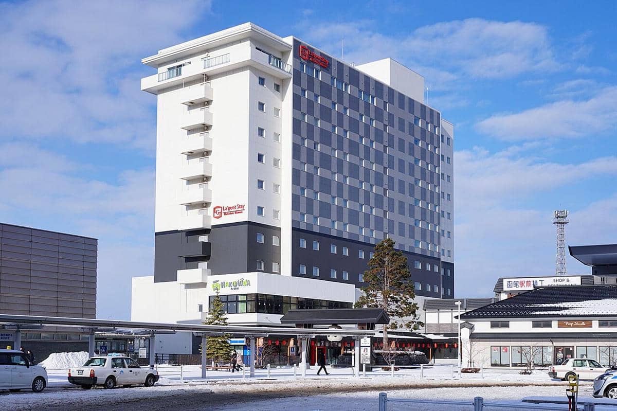 ilustrasi hotel di Jepang 