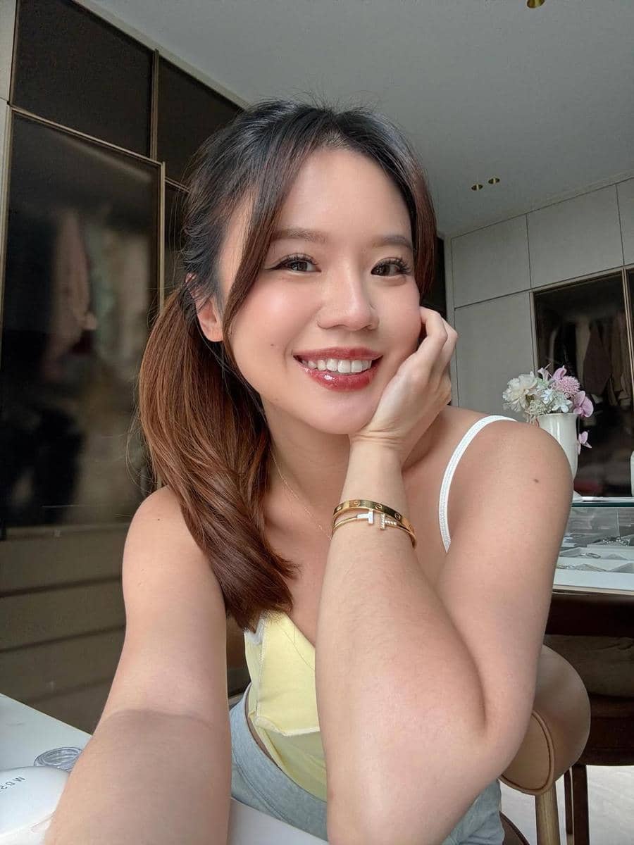 ide makeup look untuk traveling ala Titan Tyra 