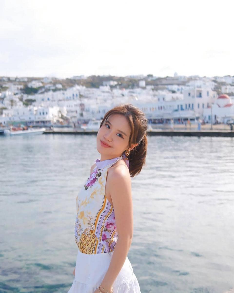 ide makeup look untuk traveling ala Titan Tyra 