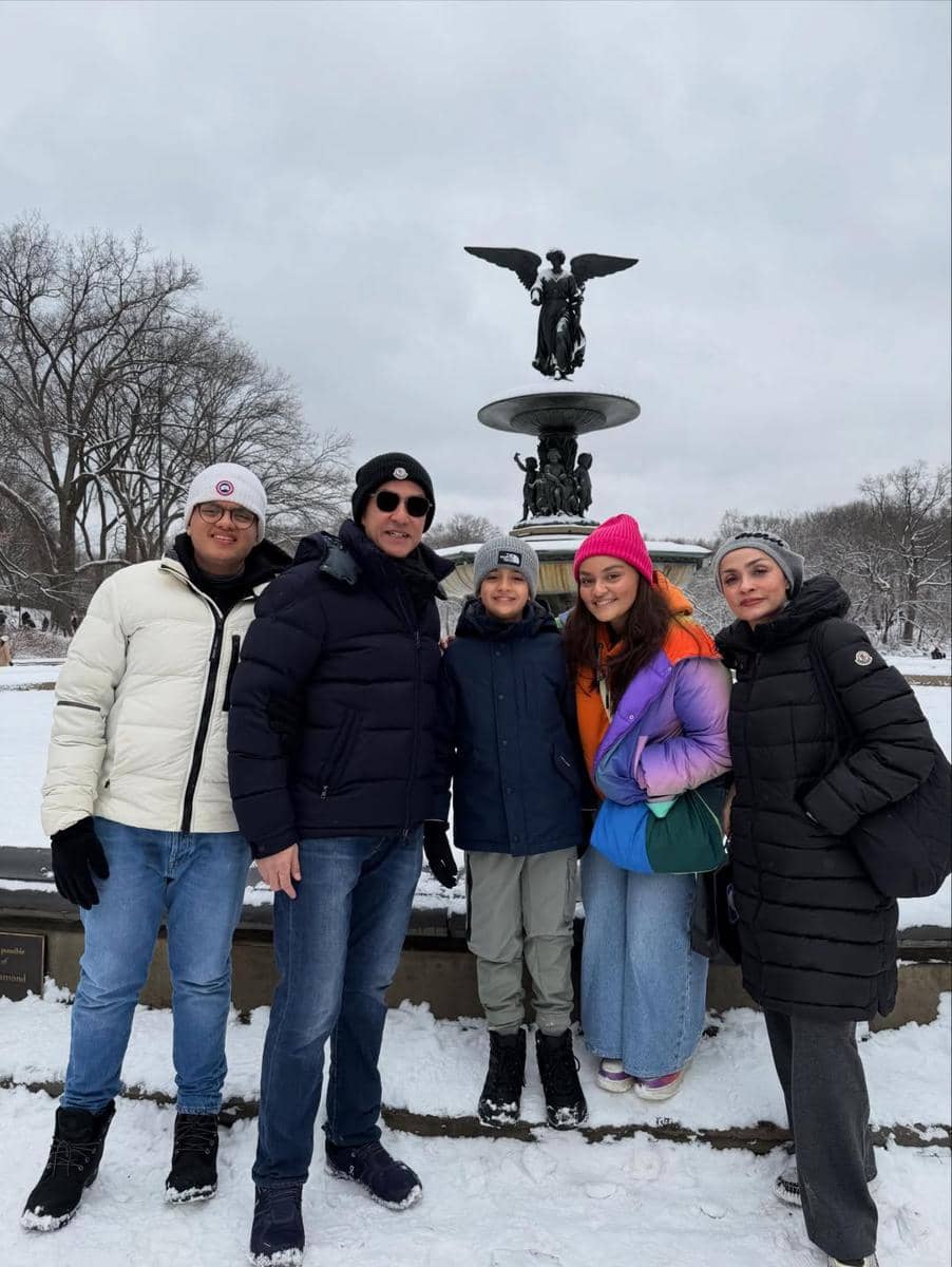 Keluarga Ferdy Hasan liburan akhir tahun di New York.