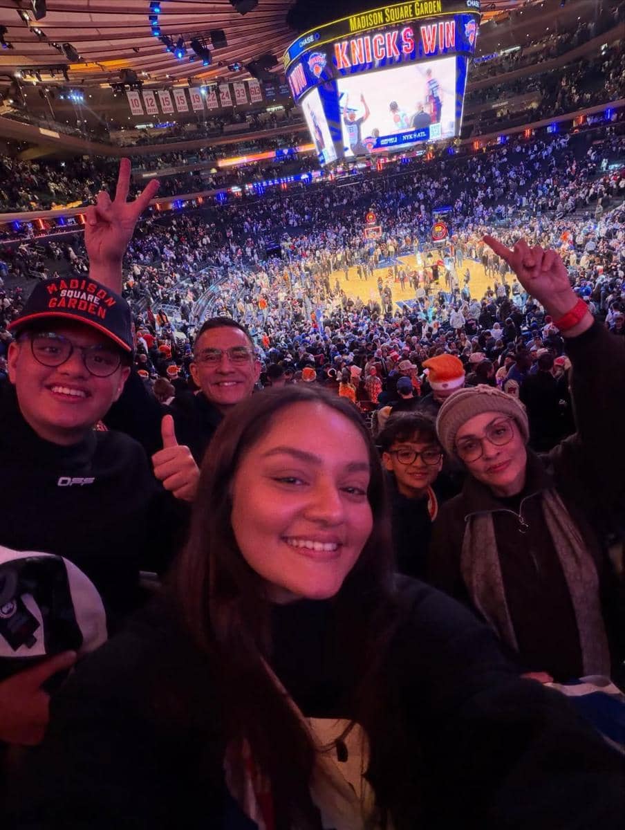 Keluarga Ferdy Hasan liburan akhir tahun di New York.