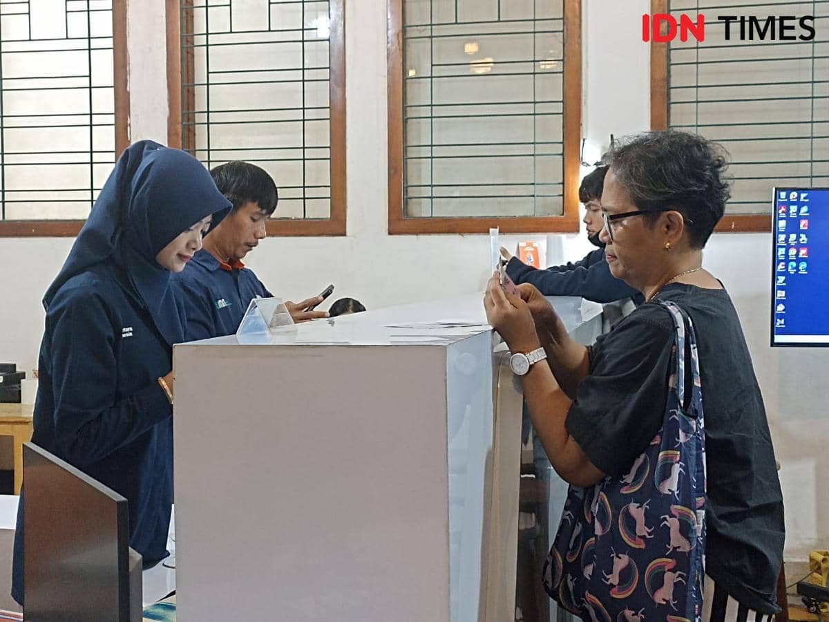 IIustrasi penyaluran bansos di POS