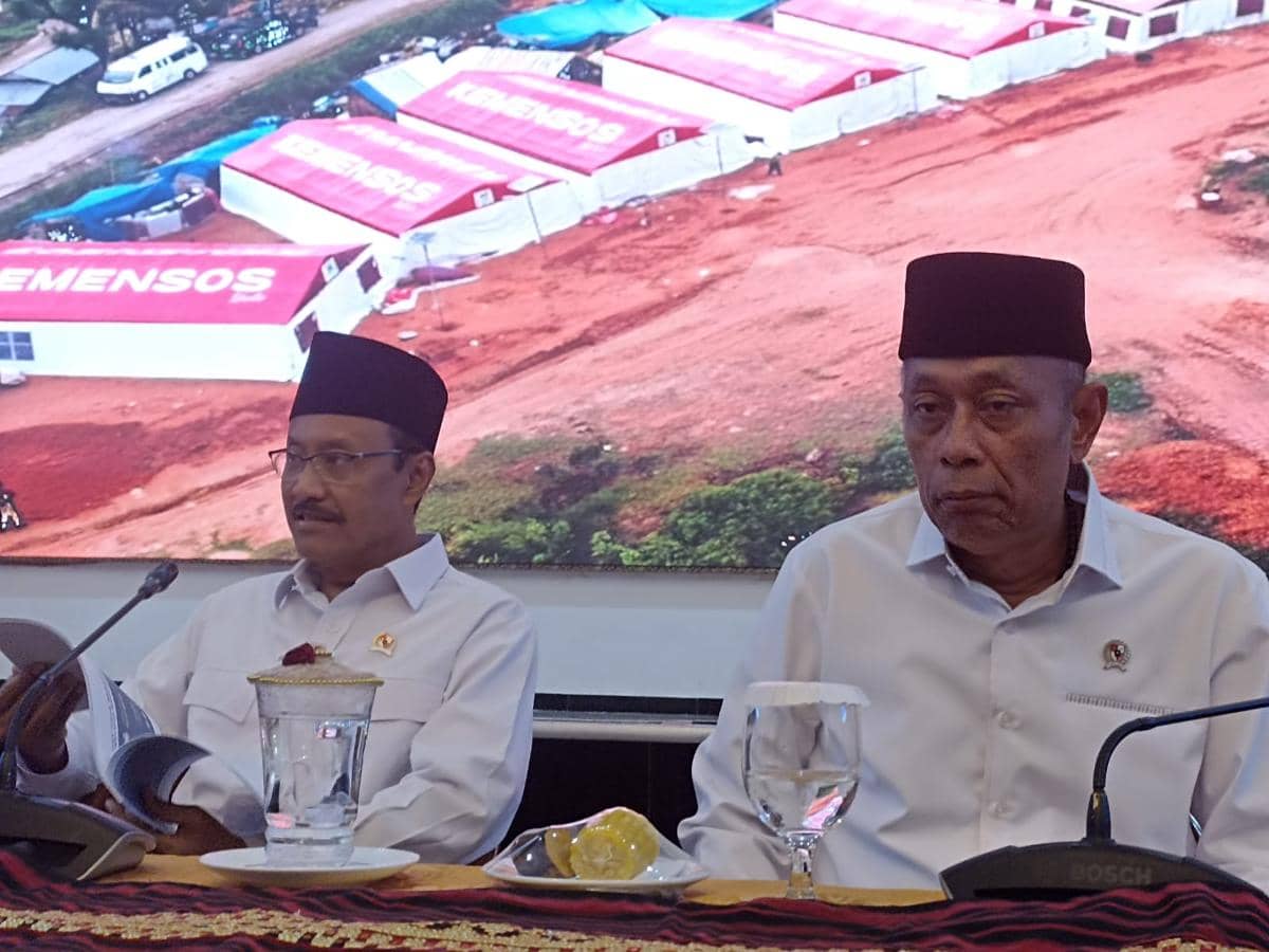 Menteri Sosial Syaifullah Yusuf dalam refleksi satu tahun di Gedung Kemensos