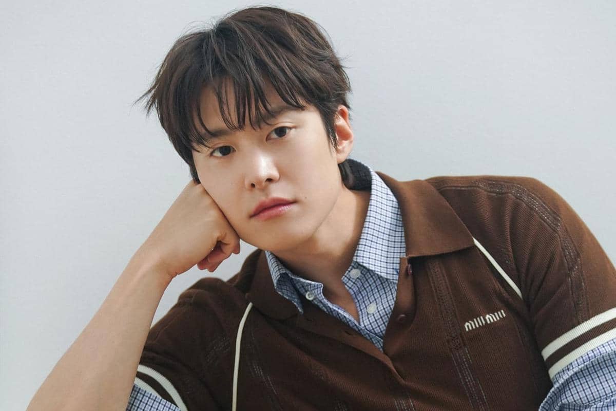 Gong Myung (instagram.com/sarament_official).jpeg