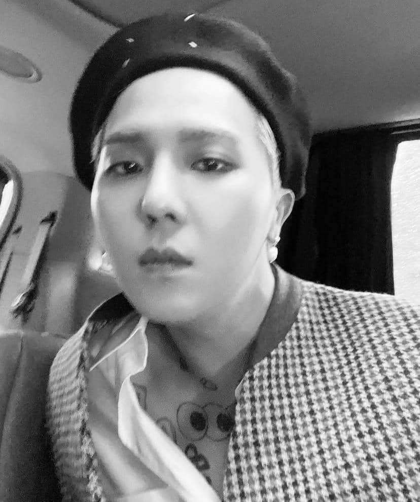 potret Song Mino WINNER