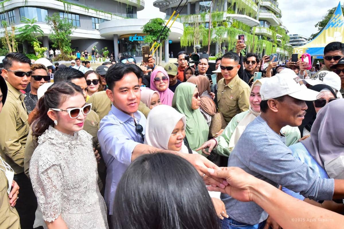 Wapres, Gibran Rakabuming beserta istri di tengah- tengah masyarakat pengunjung IKN. Foto Humas OIKN