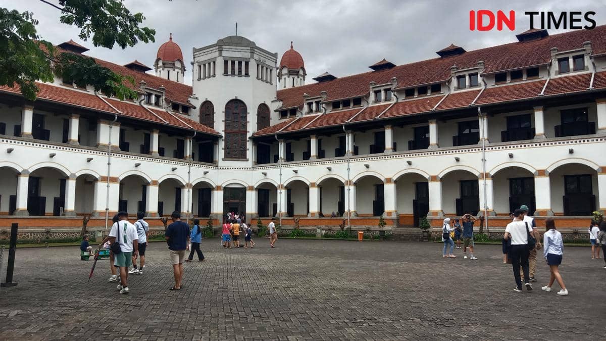 Potret gedung Lawang Sewu di Semarang, Jawa Tengah 
