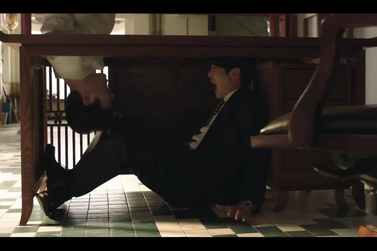 cuplikan teaser God and Law Firm. 