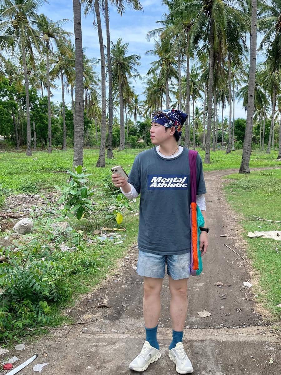 potret P.O Block B liburan di Gili Trawangan