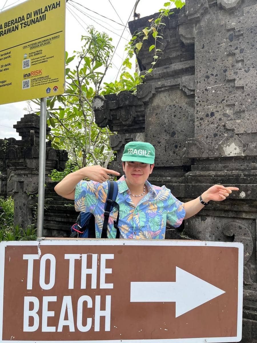 potret P.O Block B liburan di Bali