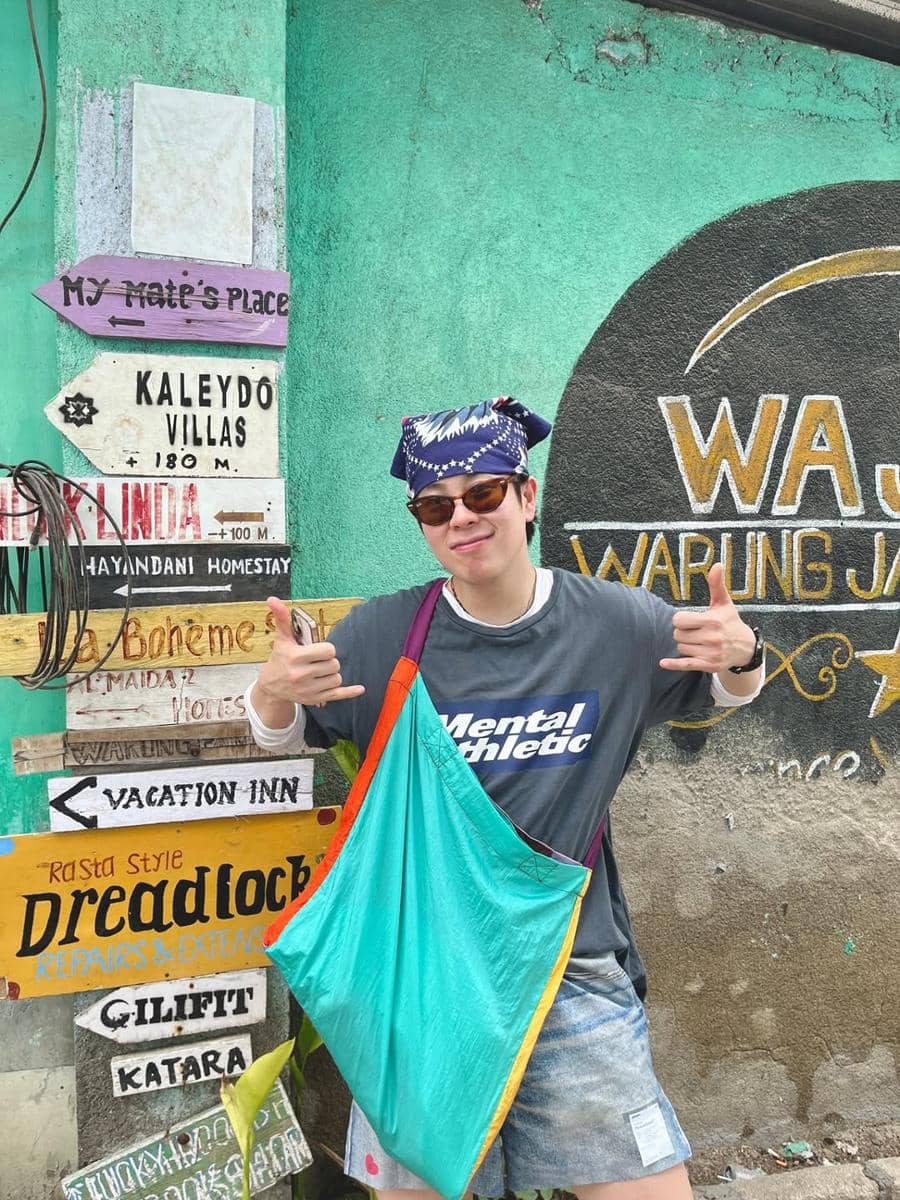 potret P.O Block B liburan di Gili Trawangan