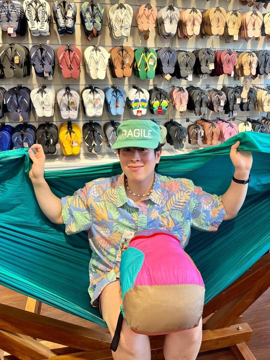 potret P.O Block B liburan di Bali