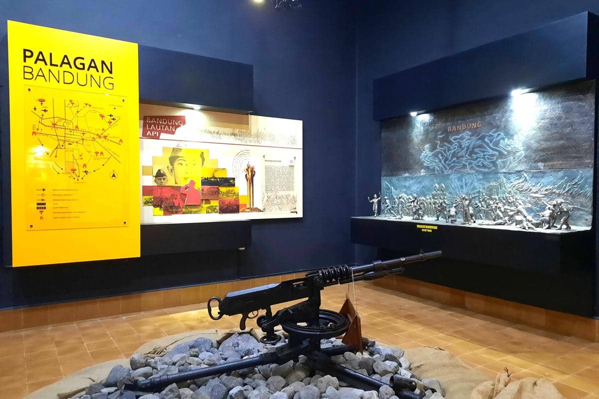 koleksi Museum TNI AD Dharma Wiratama, Yogyakarta 