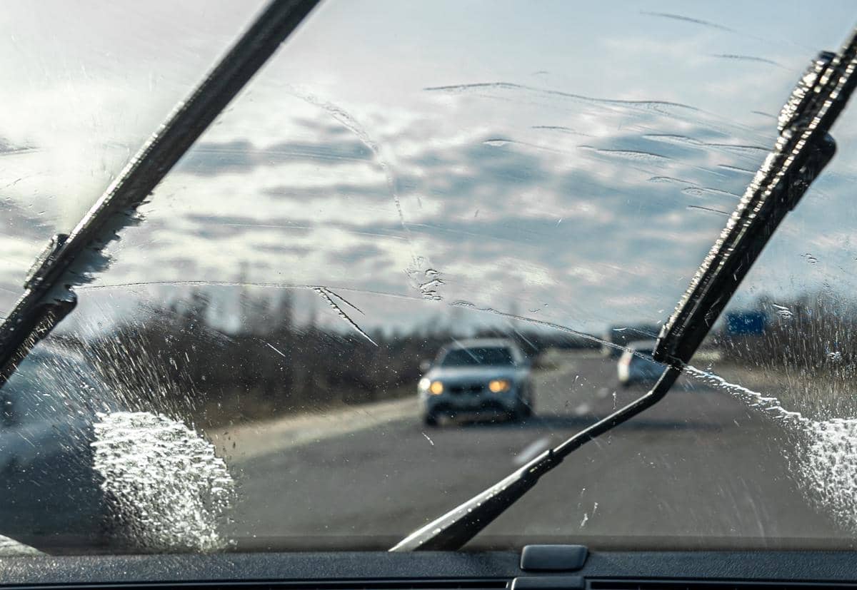Ilustrasi wiper mobil