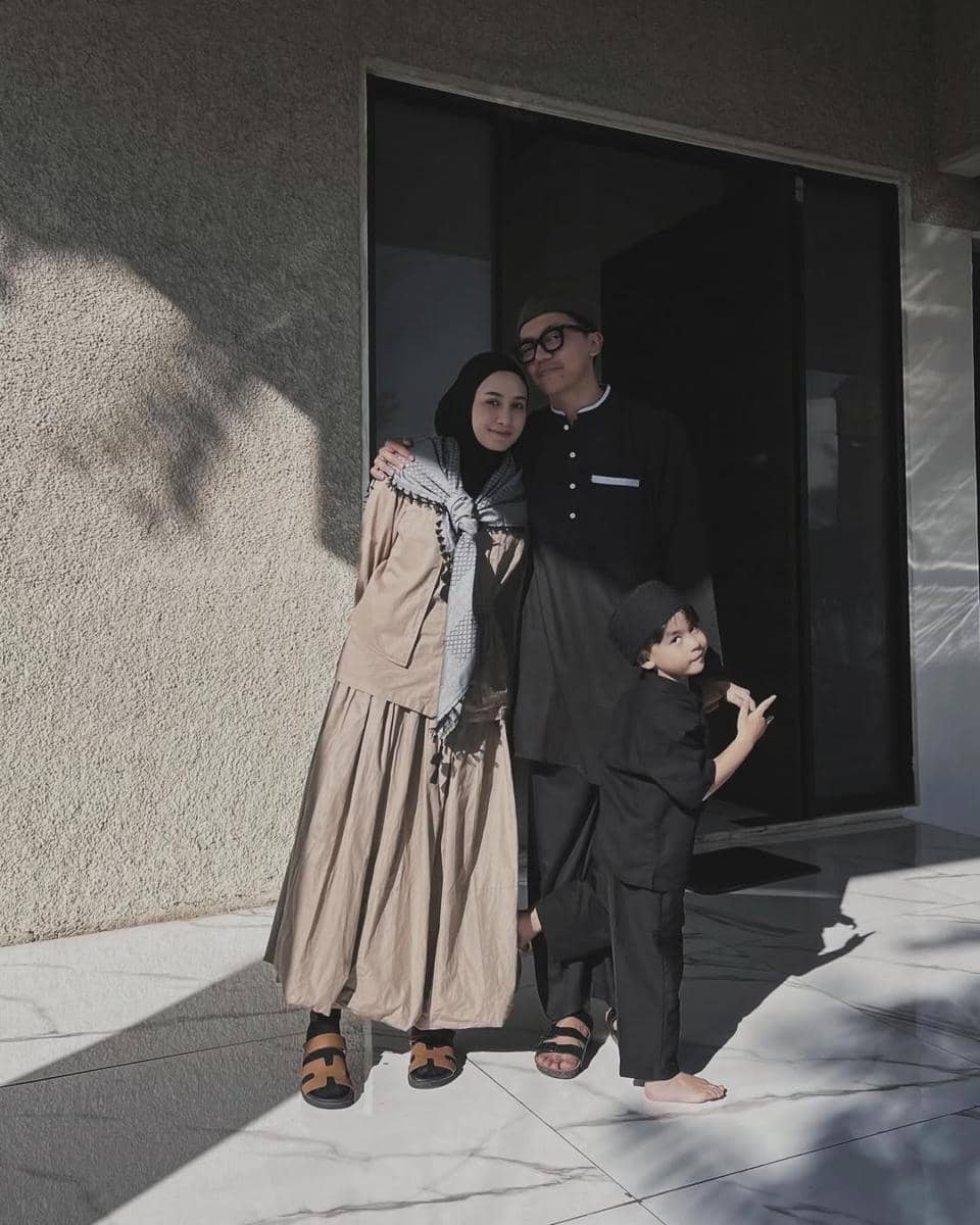 outfit one set ala Helmi Nursifah 