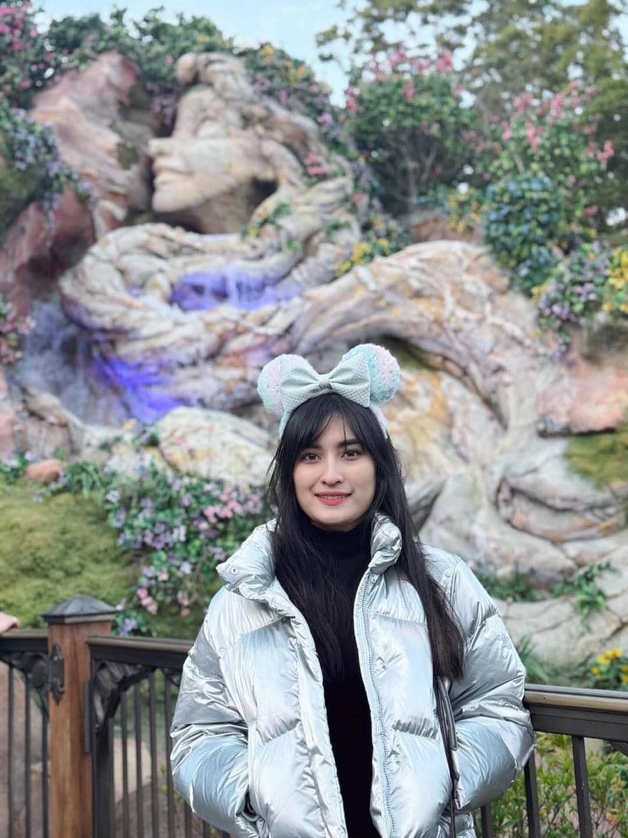 Angbeen Rishi ke Tokyo DisneySea.