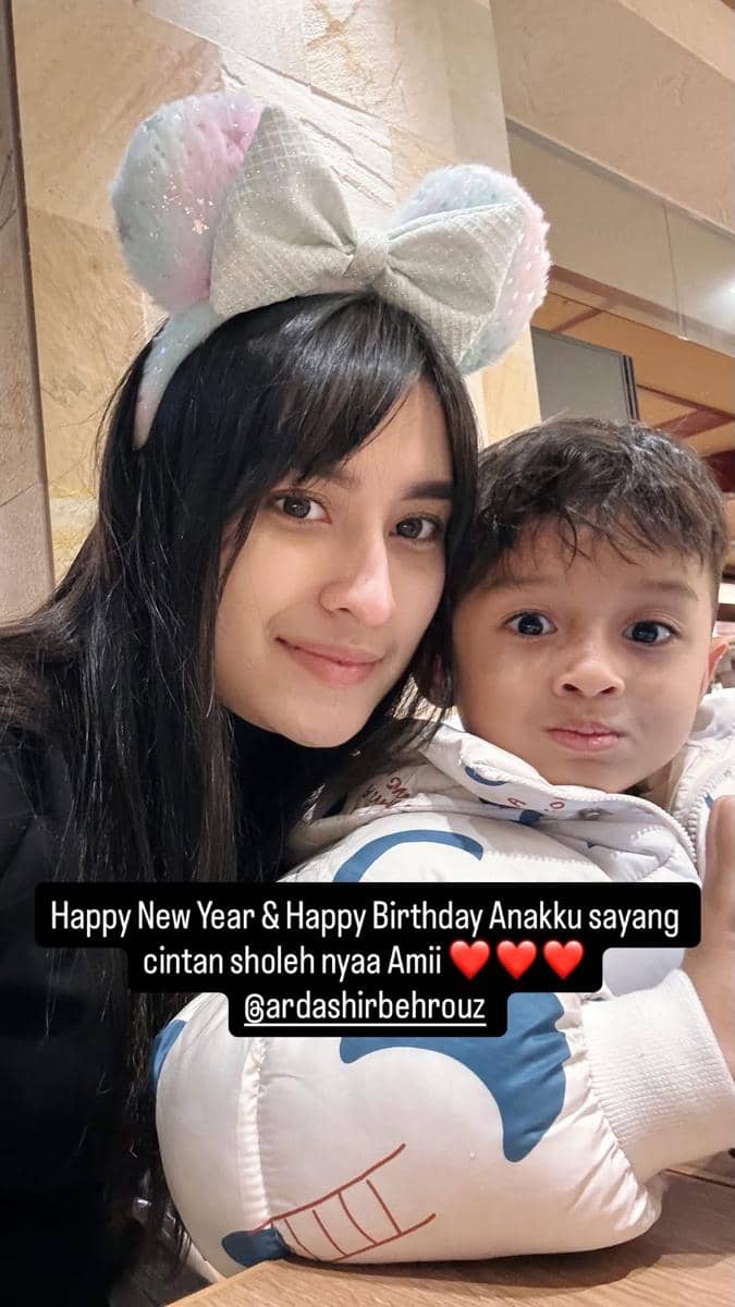 Angbeen Rishi ke Tokyo DisneySea.