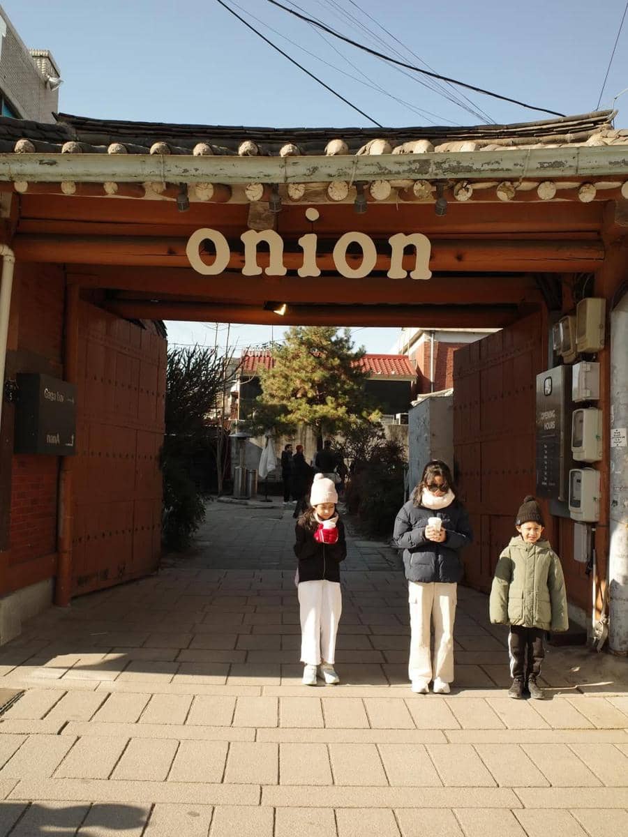 Natasha Rizky liburan ke Korea Selatan bareng 3 buah hati