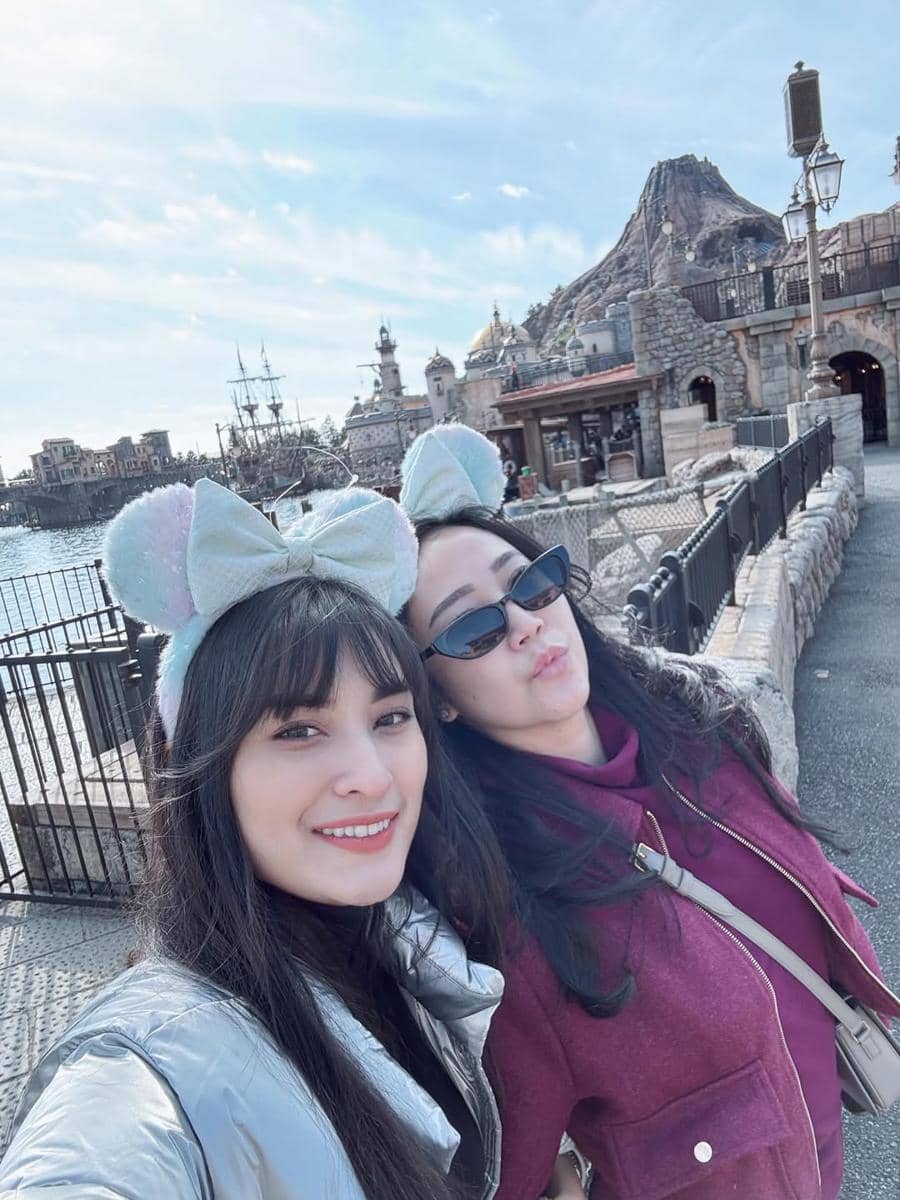 Angbeen Rishi ke Tokyo DisneySea.