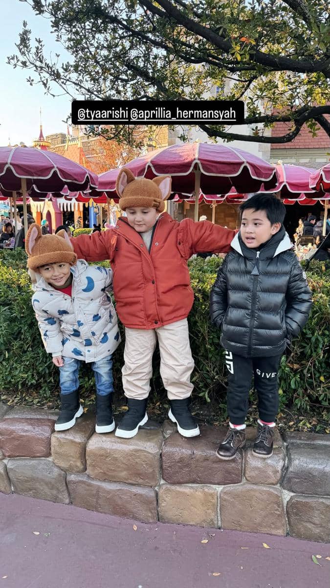 Angbeen Rishi ke Tokyo DisneySea.