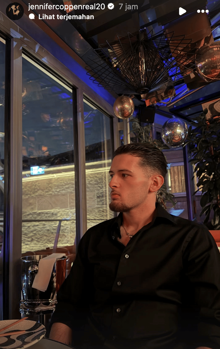 momen artis tahun baru di luar negeri