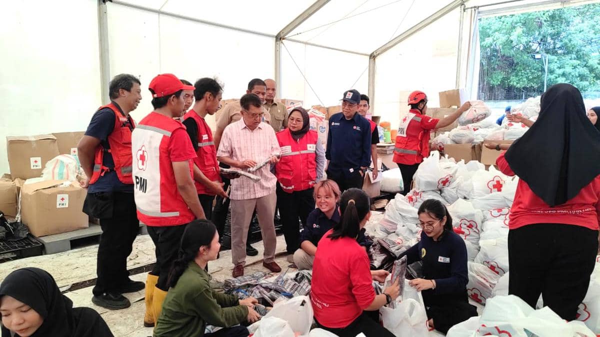 Ketua Umum PMI, Jusuf Kalla