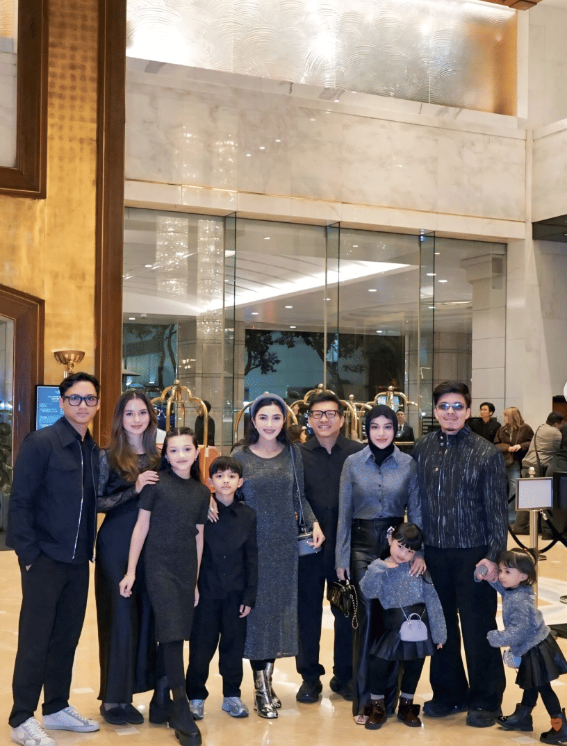 momen artis tahun baru di luar negeri