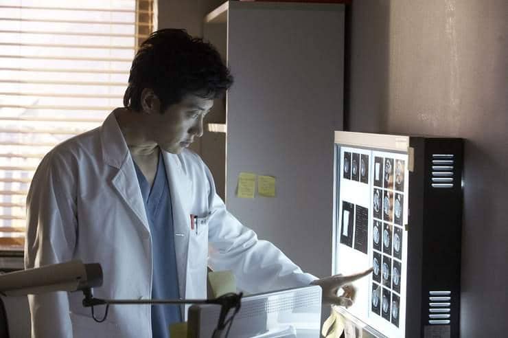 Cuplikan drama Behind the White Tower (dok. MBC/ Behind the White Tower)