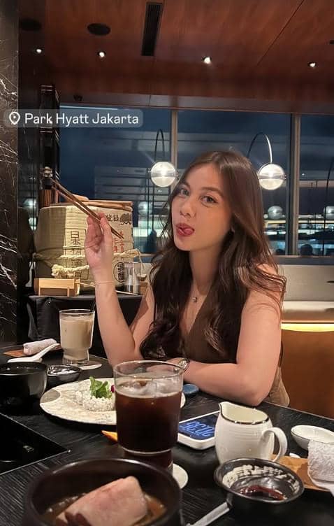 Frislly Herlind Dilamar Romantis saat Tahun Baru (instagram.com/itsme.frisllyherlind)