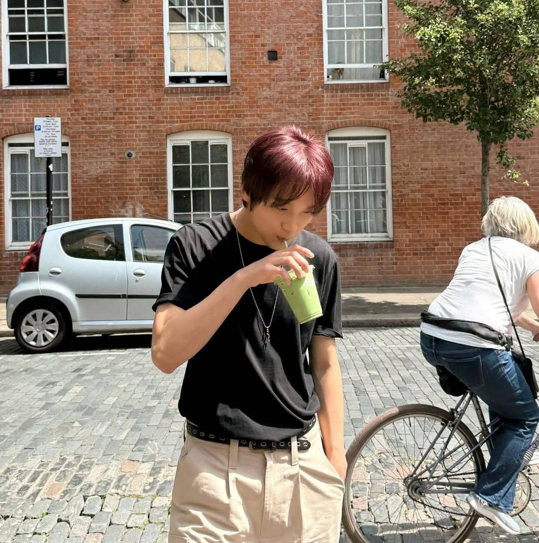 Outfit simple Haechan NCT