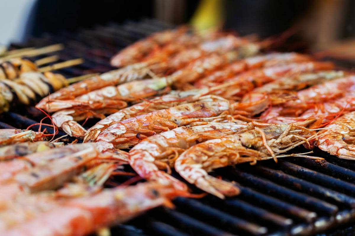 ilustrasi grilled shrimps, udang panggang