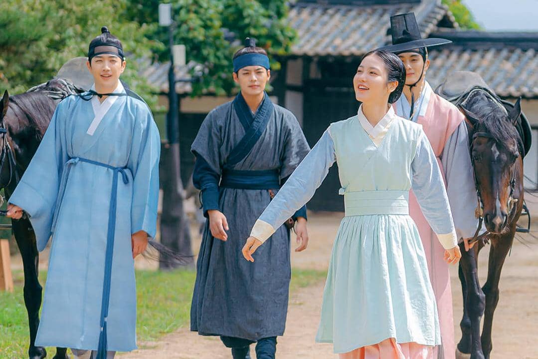 cuplikan drama The Secret Romantic Guesthouse