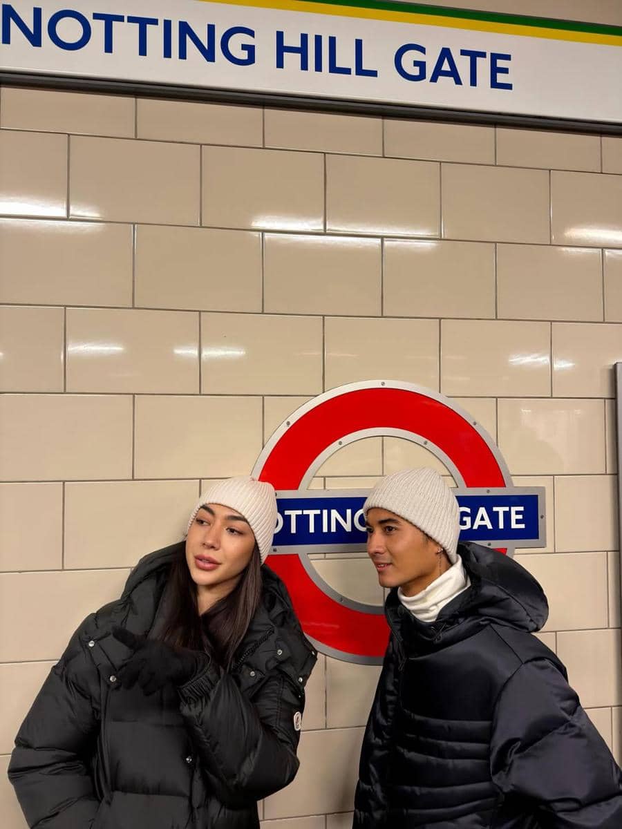 Shania Salsabila jalan-jalan di London bareng sahabat.