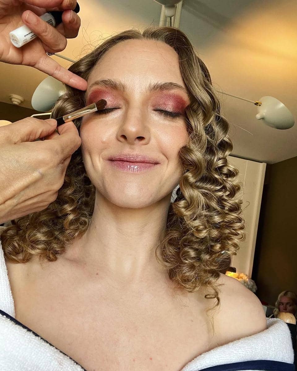 Inspirasi gaya rambut ala Amanda Seyfried 